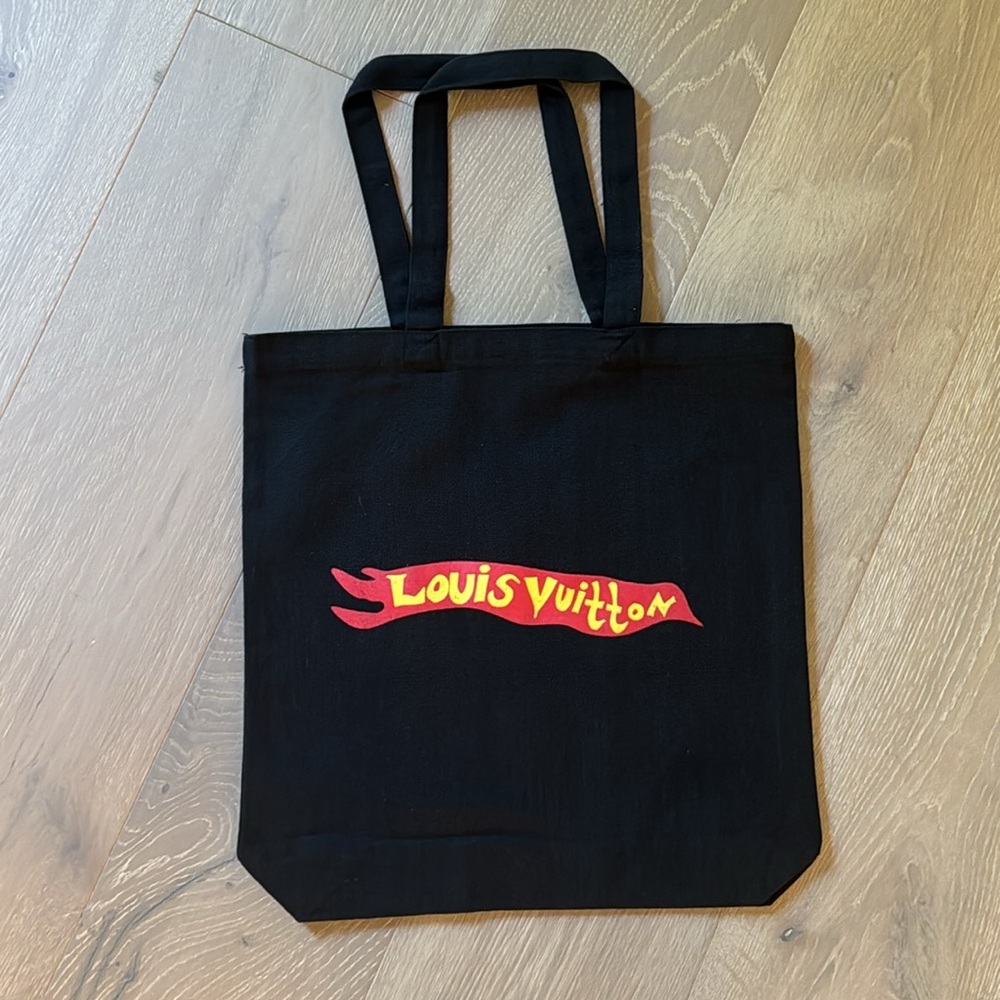 BRAND NEW MEGA YACHT RACEWAY TOTE FLAMES BLACK